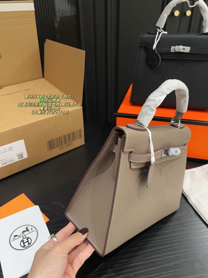 Hermès Kelly Bag (Silver Buckle) An Absolute Must-Have For Sophisticated Style - Image 4