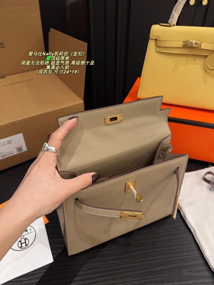 Hermès Kelly Bag (Gold Buckle) Exudes Sophistication And Elegance - Image 7