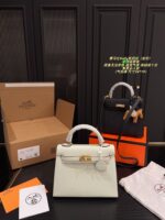 Hermès Kelly Bag (Gold Buckle) Exudes Sophistication And Elegance - Image 15