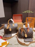 Louis Vuitton Pillow Bag Exquisite And Elegant Versatile For All Seasons