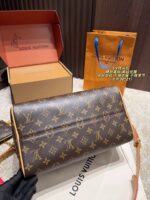 Louis Vuitton Pillow Bag Exquisite And Elegant Versatile For All Seasons - Image 8