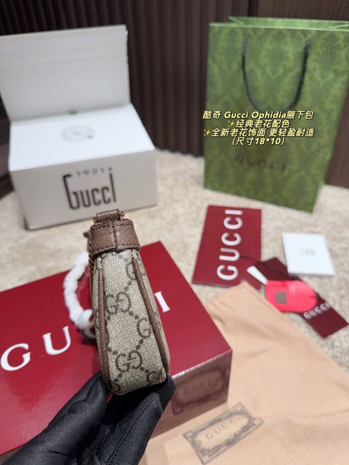 Gucci Ophidia Underarm Bag Classic Monogram Colourway New Monogram Finish Lightweight And Durable - Image 9