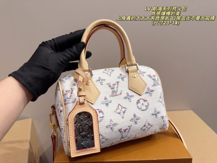 Louis Vuitton Voyage Collection Cushion Bag Exceptionally Luxurious Texture A Daily Eye-Catcher - Image 2