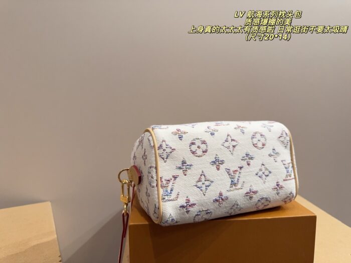 Louis Vuitton Voyage Collection Cushion Bag Exceptionally Luxurious Texture A Daily Eye-Catcher - Image 5