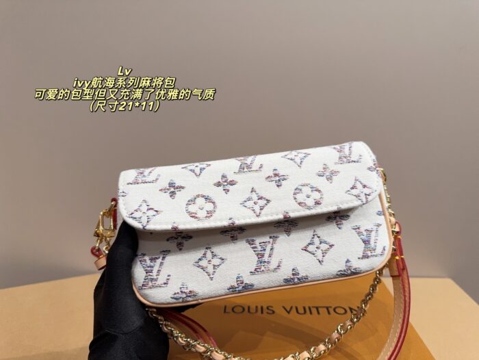 Louis Vuitton Voyage Ivy Mahjong Bag Chain-Strap Underarm Crossbody For Versatile Styling - Image 2