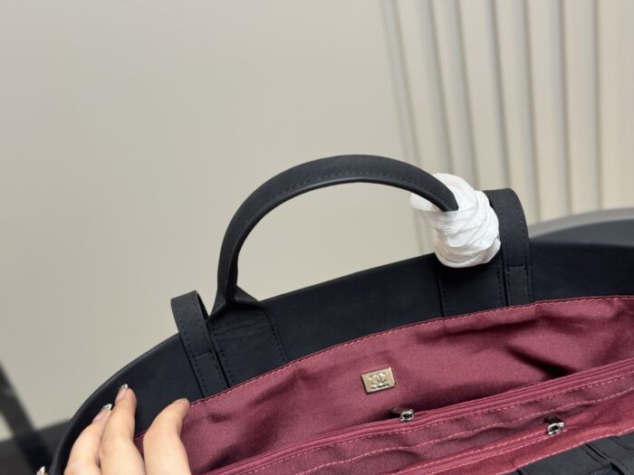 Chanel Washed Denim Beach Bag - Image 4