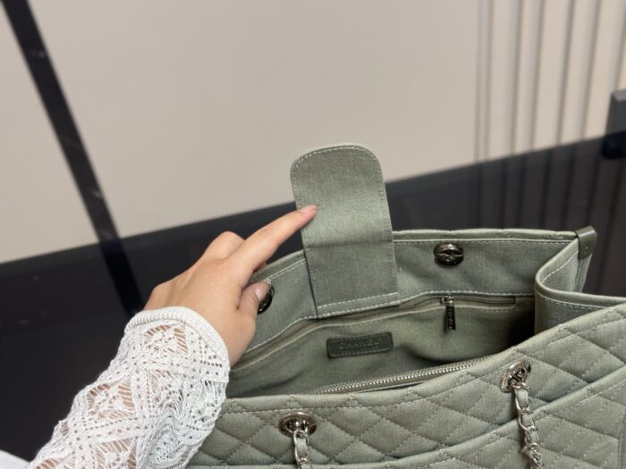 Chanel Denim Beach Bag - Washed Vintage Finish - Image 4