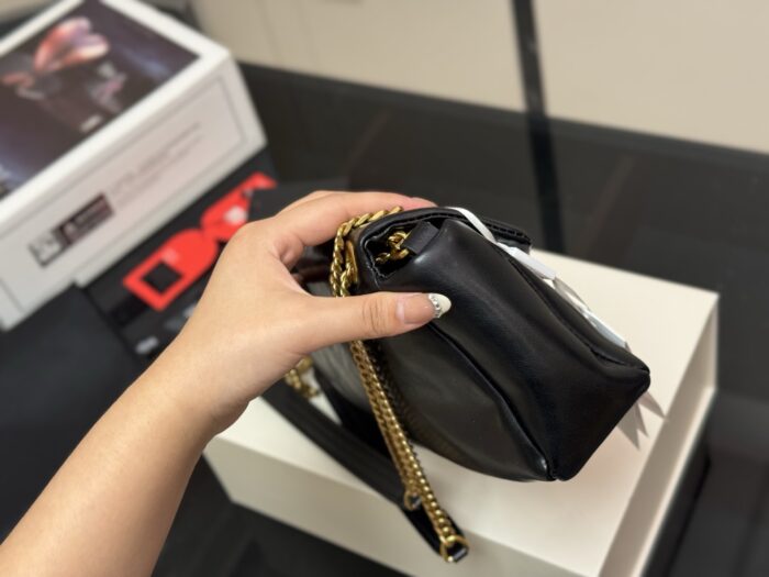 Yves Saint Laurent Calypso Lambskin-Patterned Chain-Handle Underarm Bag - Image 6