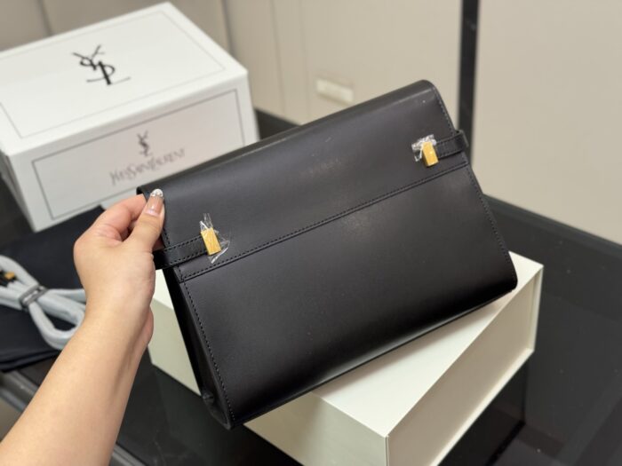 Yves Saint Laurent Manhattan Shoulder Bag Cool, Edgy Luxury. Versatile And Sweet. - Image 8