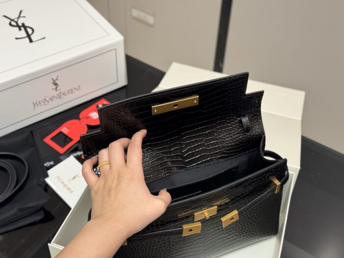 Yves Saint Laurent Manhattan Shoulder Bag Cool, Edgy Luxury Ultimate Aesthetic Appeal - Image 4