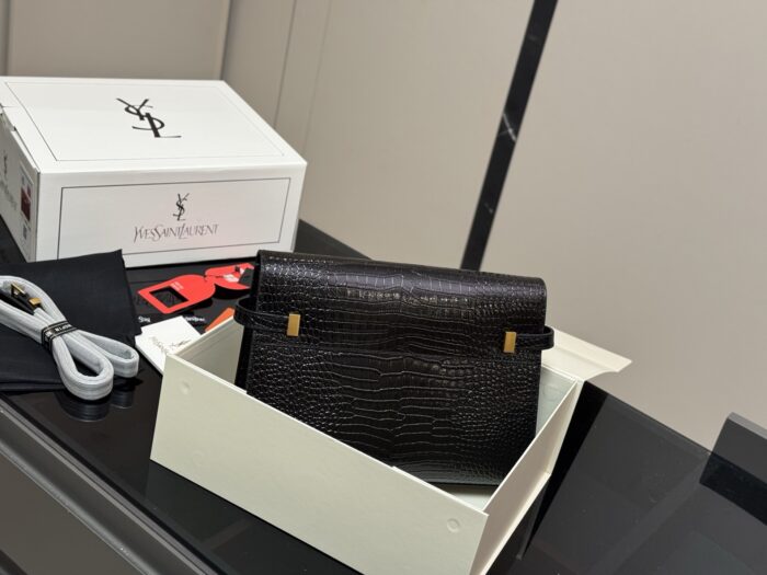Yves Saint Laurent Manhattan Shoulder Bag Cool, Edgy Luxury Ultimate Aesthetic Appeal - Image 7