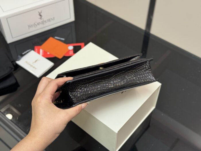 Yves Saint Laurent Sunset Bag With Crocodile-Embossed Leather And Metallic Logo - Image 8