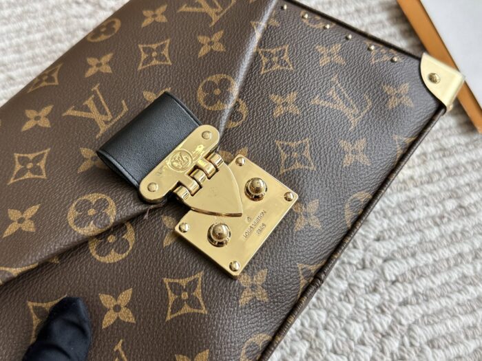 Louis Vuitton Trunkie Collection Monogram Messenger Bag - New Design - Image 4
