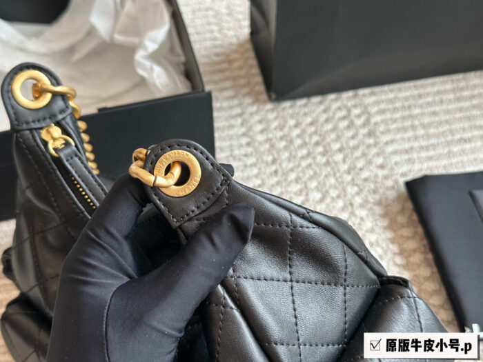 Chanel 25C Hobo Hippie Bag In Matcha Green Jennie'S Signature Soft Calfskin Large Capacity Shoulder/Crossbody/Underarm Bag - Image 9