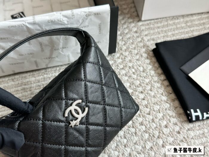 Chanel 25C Hobo Classic Chain Evening Bag/Lunchbox Bag Cowhide Leather With Adjustable Shoulder Strap - Image 2