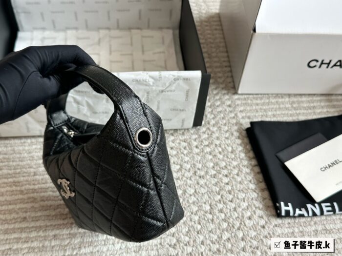 Chanel 25C Hobo Classic Chain Evening Bag/Lunchbox Bag Cowhide Leather With Adjustable Shoulder Strap - Image 3