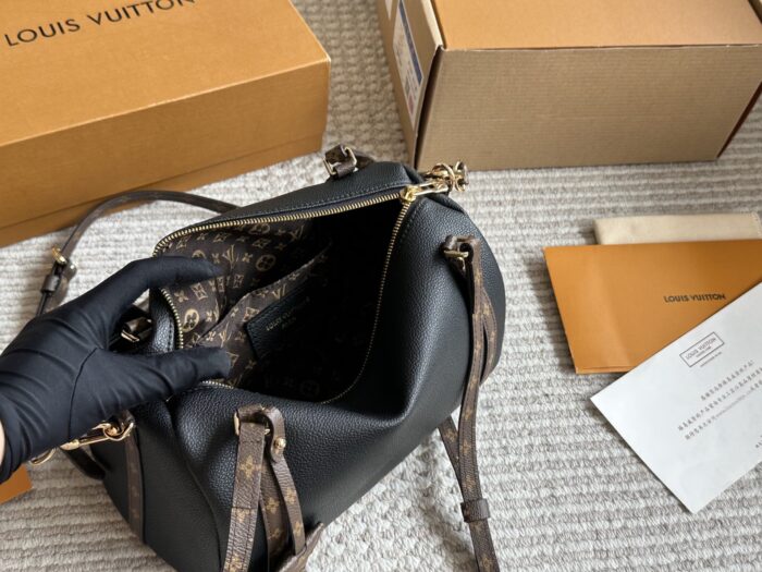 Louis Vuitton Lv Express Replica Grained Calfskin Pm Small Shoulder/Crossbody/Handbag - Image 9