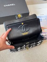 Chanel Cf Chain Shoulder Bag Classic Quilted Double C Tweed Shoulder/Handbag/Crossbody - Image 9