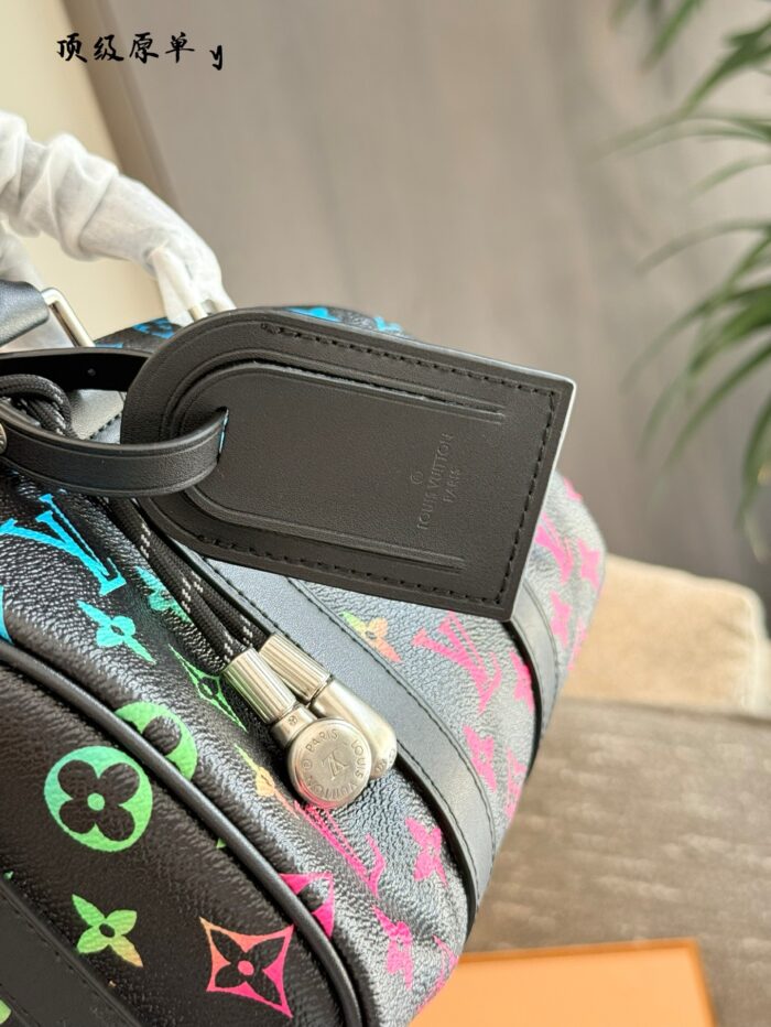 Louis Vuitton Keepall 25 Gradient Rainbow Monogram Bag Built-In Nfc Multiple Carrying Options Water-Resistant & Dirt-Resistant - Image 5