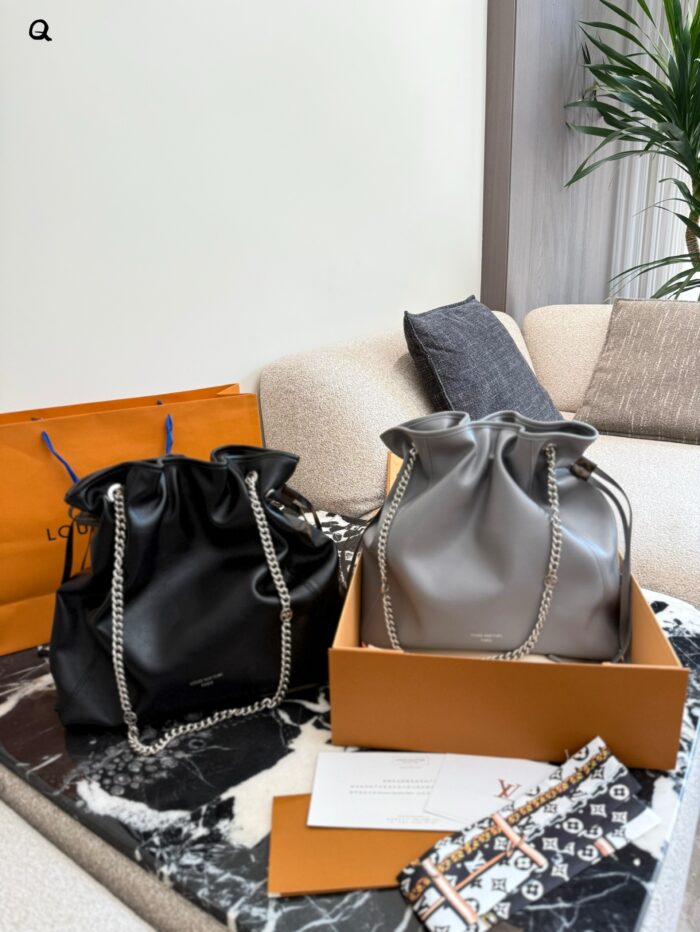 Louis Vuitton Off Duty Soft Lambskin Ultra-Lightweight Relaxed Silhouette Multi-Wear Silver Chain Bag - Image 1