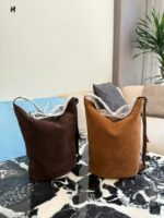 Loewe Loop Suede Bag Adjustable Shoulder Strap Dual-Carry Style Retro Aesthetic Generous Capacity