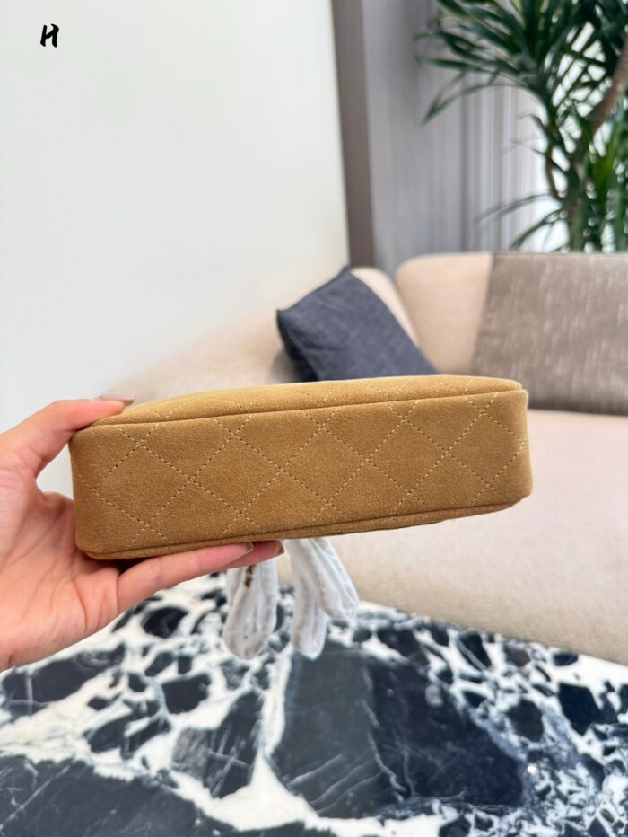 Chanel Genuine Suede Mahjong Bag With Star Logo Bento Bag - Image 5