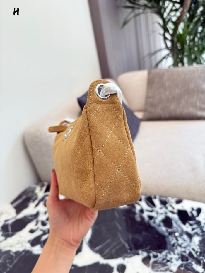 Chanel Genuine Suede Mahjong Bag With Star Logo Bento Bag - Image 7