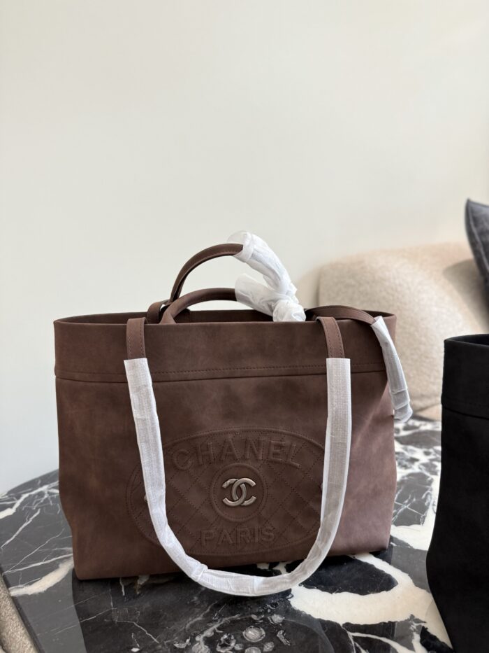 Chanel Satin Leather Shopping Bag (Double C Logo) - Image 3