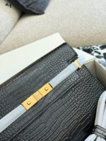 Yves Saint Laurent Manhattan Box Fashionable And Sleek Box Leather/Crocodile Embossed Metal Snap Adjustable Shoulder Strap Handbag - Image 3
