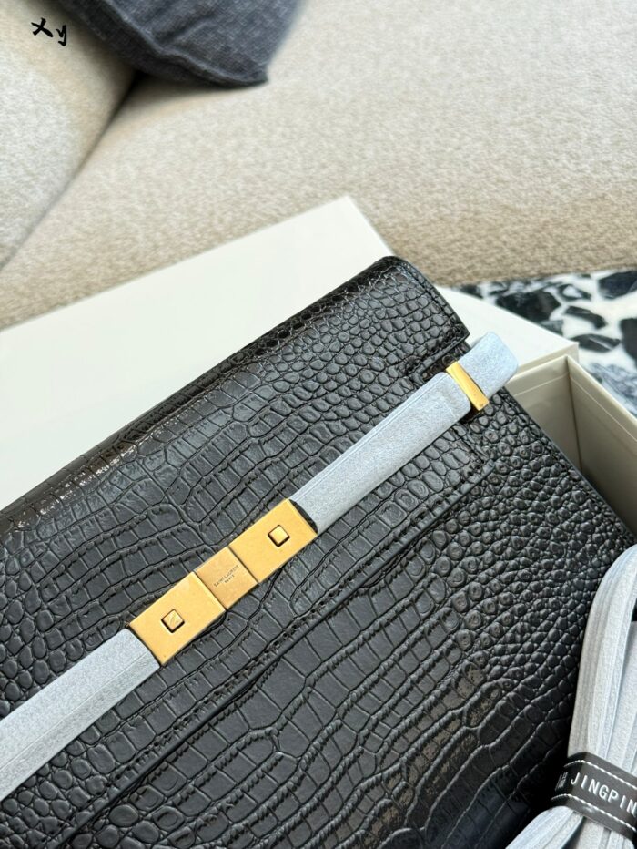 Yves Saint Laurent Manhattan Box Fashionable And Sleek Box Leather/Crocodile Embossed Metal Snap Adjustable Shoulder Strap Handbag - Image 3