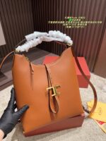 Tod'S Backpack Classic T-Shaped Buckle Spacious Yet Supple And Structured Versatile And Timeless - Image 7