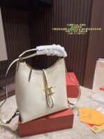 Tod'S Backpack Classic T-Shaped Buckle Spacious Yet Supple And Structured Versatile And Timeless - Image 11
