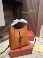 Tod'S Backpack Classic T-Shaped Buckle Spacious Yet Supple And Structured Versatile And Timeless - Image 13