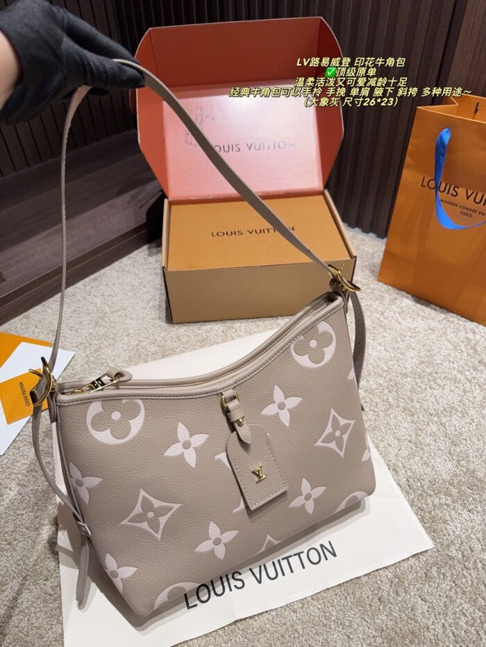 Louis Vuitton Printed Horn Bag Multi-Functional, Youthful, Can Be Handheld, Shoulder-Carried Or Crossbody - Image 3