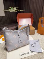 Louis Vuitton Printed Horn Bag Multi-Functional, Youthful, Can Be Handheld, Shoulder-Carried Or Crossbody - Image 12