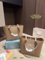 Loewe Tote Bag Minimalist And Sophisticated Lightweight Versatile Styling - Image 10