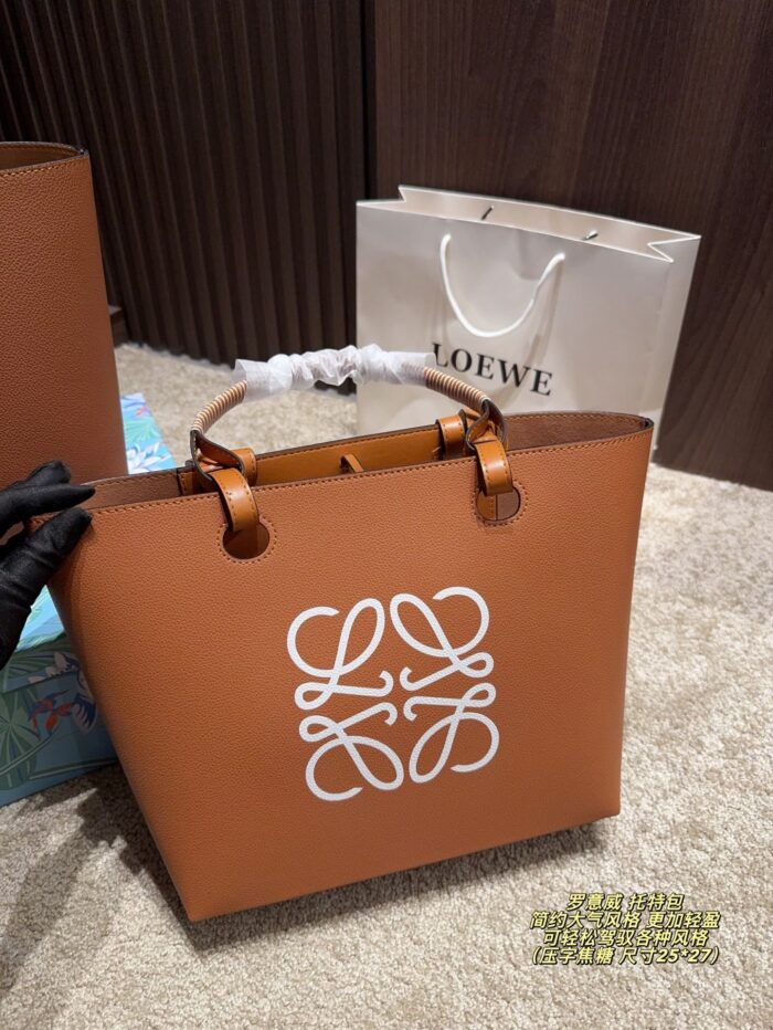Loewe Tote Bag Minimalist And Sophisticated Lightweight Versatile Styling - Image 13