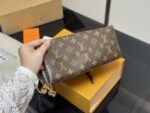 Louis Vuitton Carryall Bow - Adorable & Casual - Exceptional Value - Image 9