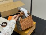 Louis Vuitton Neverfull Bb New Classic Textured Tote Bag - Image 5