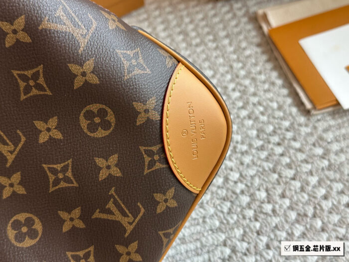 Louis Vuitton Monogram Horn Bag Chip Edition Vintage Crossbody Shoulder Bag - Image 3