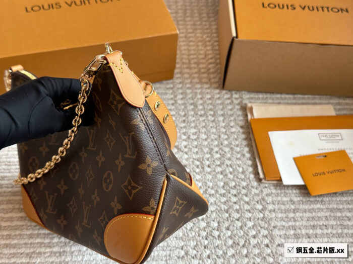 Louis Vuitton Monogram Horn Bag Chip Edition Vintage Crossbody Shoulder Bag - Image 4