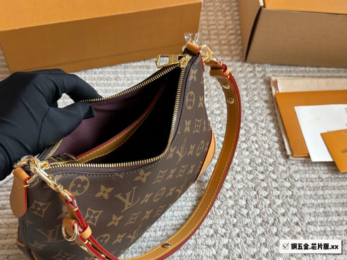 Louis Vuitton Monogram Horn Bag Chip Edition Vintage Crossbody Shoulder Bag - Image 7