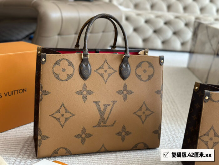 Louis Vuitton On The Go Large Logo Matching Pattern Shopping Tote - Image 3