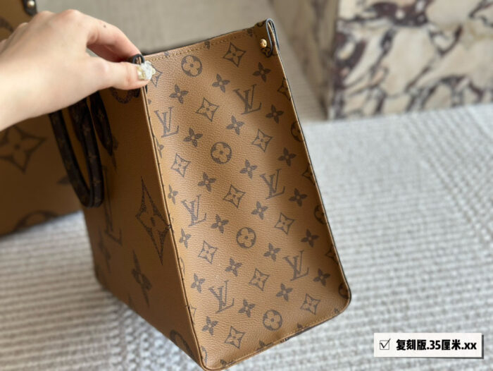 Louis Vuitton On The Go Large Logo Matching Pattern Shopping Tote - Image 5