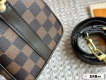 Louis Vuitton Monogram Check Shoulder Strap Top-Grain Leather Handbag/Crossbody Exquisite Hardware - Image 7