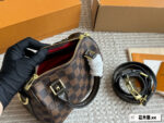 Louis Vuitton Monogram Check Shoulder Strap Top-Grain Leather Handbag/Crossbody Exquisite Hardware - Image 8