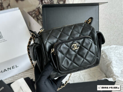 Chanel Lambskin Camera Bag Multi-Pocket Design Retro Chic