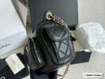 Chanel Lambskin Camera Bag Multi-Pocket Design Retro Chic - Image 3