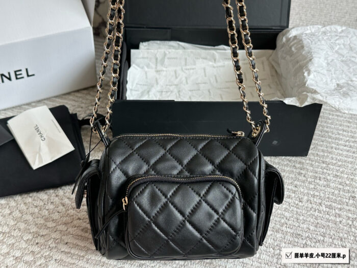Chanel Lambskin Camera Bag Multi-Pocket Design Retro Chic - Image 7
