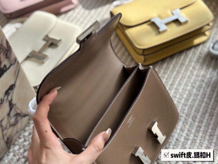 Hermès Kang Kang Bag (Stewardess Bag) Swift Calf Leather With Silver Buckle Authentic Hand-Stitched Complete Original Logo - Image 9